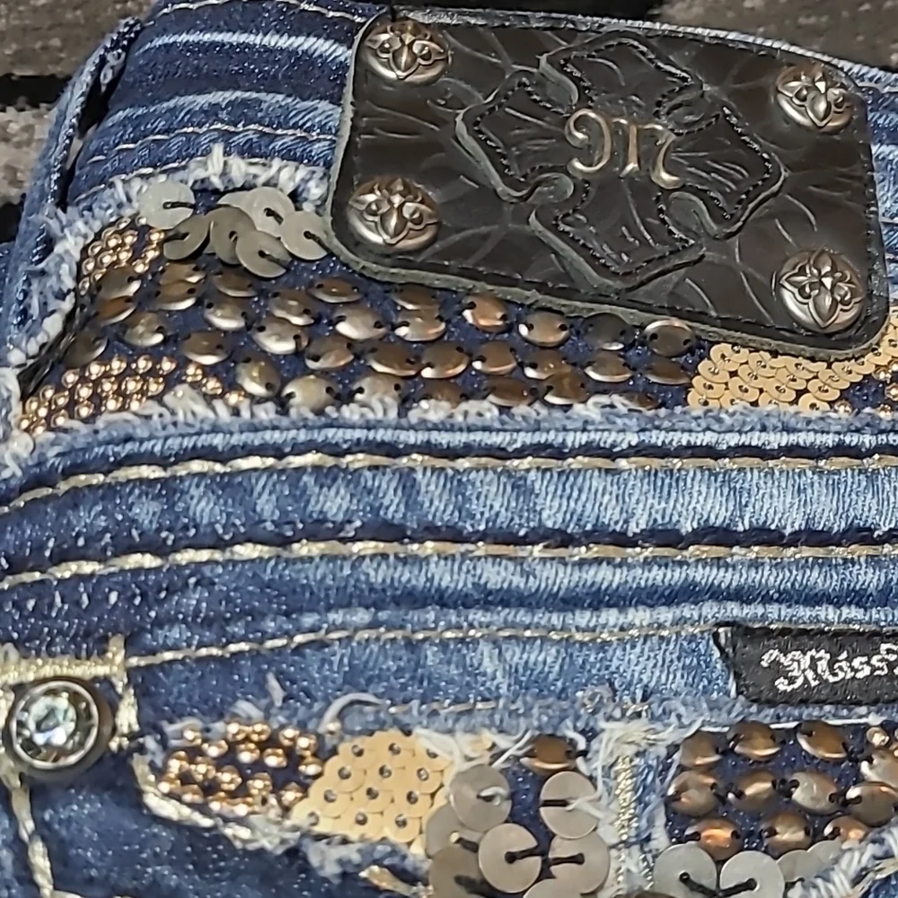 MISS ME BLING SEQUINS RHINESTONES BOOT-CUT DENIM JEAN - Picture 3 of 16